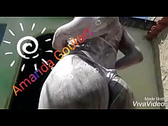 Play MP4 - Amanda Goulart rebolando o rabao