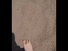 Play MP4 - Time For a Dip