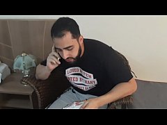 Play MP4 - Naughty horn