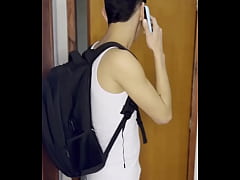 Play MP4 - Sobrinho chega mais cedo e dar de cara com os tios fudendo