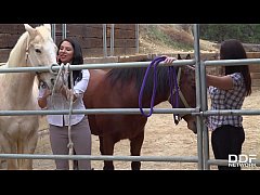 Play MP4 - Lesbian bombshells Missy Martinez & Lylith Lavey fill their pinks with toys