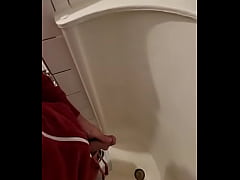 Play MP4 - Toilet wank