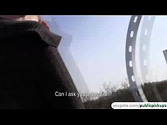 Play MP4 - Hot and sexy amateurs gets paid to suck a strangers dick in public