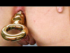 Play MP4 - Brandy Banks Poses For Photos with her asshole showing