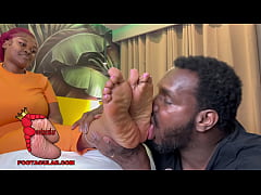 Play MP4 - Footjob & Foot Worship Thick Ebony Feet