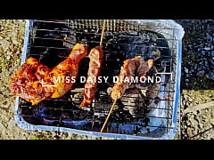 Play MP4 - 5 star view Outdoor Dining & Hiking