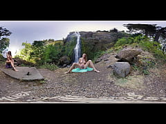 Play MP4 - Excited Yanks Verronica Masturbating In This 3D Video