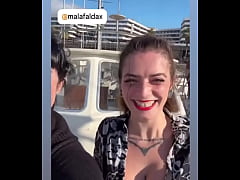 Play MP4 - Aqu&iacute; estamos las dos por Barcelona