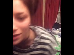 Play MP4 - Sexy Hippie shaking ass