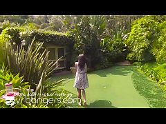 Play MP4 - VR BANGERS Whore from the orange garden
