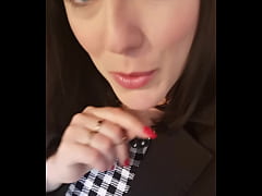 Play MP4 - Sc&egrave;ne un peu hard et des bas qui on craqu&eacute; &excl; Tu les veux &quest; Demande les moi en &period;&period;&period;