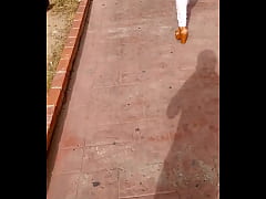 Play MP4 - Nalgas en la Calle 2