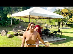 Play MP4 - Lesbian pool party