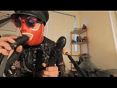 Play MP4 - I need three dildos to have fun