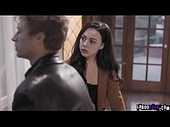 Play MP4 - Brunette hottie deepthroats blowjobs Michael Vegas&excl;