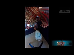 Play MP4 - Construction site jerkoff