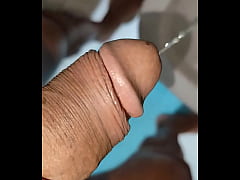 Play MP4 - Come close and see this beauty