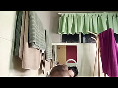 Play MP4 - Getting to know my roommate