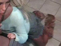 Play MP4 - Sexy young blond fucked in her home