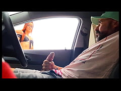 Play MP4 - Eu tiro meu pau pra fora ao ver novinha passando na rua em p&uacute;blico&excl;