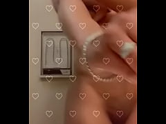 Play MP4 - Fresh out the shower