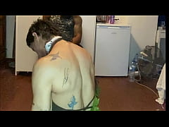 Play MP4 - UMA SUBMISSA BEM TREINADA SABOREANDO MEUS PES