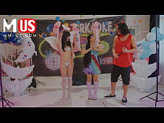 Play MP4 - Jerkaoke - Whitney Wright and Leo Vice Fuck Each Other And Play Games