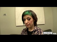 Play MP4 - Emo tatted babe 209