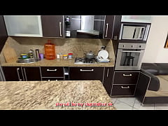 Play MP4 - Mi Madrastra Lavando Con un Gran Culo  En Traje Deportivo Tuve una Erecci&oacute;n