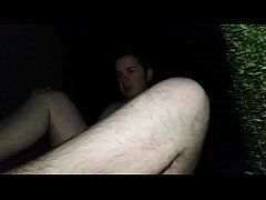 Play MP4 - Striptease nakend outdoor