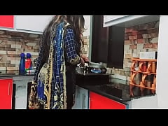 Play MP4 - Full Video &colon; Pakistani Beautifull Wife Fucked In Kitchen While She Is Cooking With Clear Audio