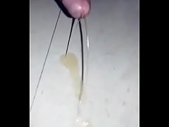 Play MP4 - Pissing hard dick