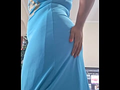 Play MP4 - Minha esposa exibindo seu vestido novo