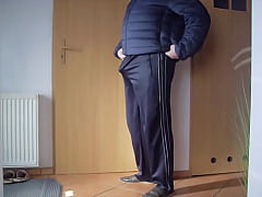 Play MP4 - Moje &sacute;liskie dresy i kurtka do zalewania sperm&aogon;