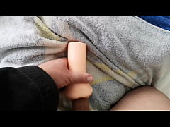 Play MP4 - Slowmotion cum on pussy