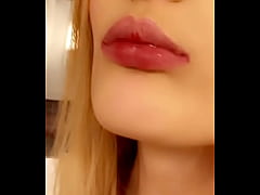 Play MP4 - La nuit derni&egrave;re j&rsquo;ai fais la f&ecirc;te&comma; j&rsquo;ai rencontr&eacute; un mec et il m&rsquo;a &period;&period;&period;