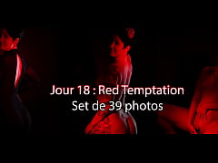 Play MP4 - Jour 18 &colon; Red Temptation Set de 39 photos Un shoot que j'ai ador&eacute; &period;&period;&period;