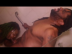 Play MP4 - Poizon Ivy Swallows Don Whoe 's Dick in the shower SuperHotFilms