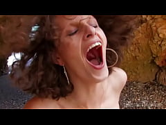 Play MP4 - Horny mom Sophie Land walking the beach looking for a stranger to fuck