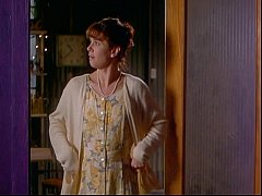 Play MP4 - Lesbian Sex On Sofa