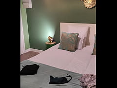 Play MP4 - Coucou mes coquins &excl; Voil&agrave; ma chambre jusque vendredi&comma; je suis &agrave; nouveau en &period;&period;&period;