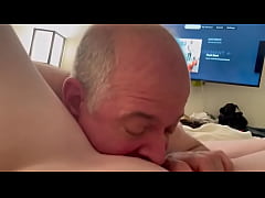 Play MP4 - Eating some sweet 22 year old pussy