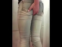 Play MP4 - Sucks and Licking my Gold HighHeels and next Wetting my Jeans