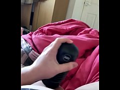 Play MP4 - Wanking with my flashlight had a big cumshot at the end