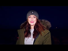 Play MP4 - A camgirl fucks with a fan