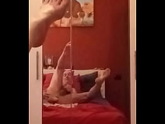 Play MP4 - Ops68ops allo specchio