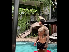 Play MP4 - - &num;126