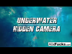 Play MP4 - Underwater hidden camera lesbian fun with Alix & Jenna
