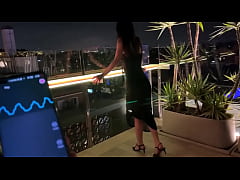 Play MP4 - mi pasion&colon; que un desconocido me controle en lugares publicosMy passion&colon; being controlled by a stranger &period;&period;&period;