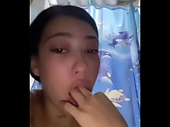 Play MP4 - Latina practices puking with her fingers to be a better whore